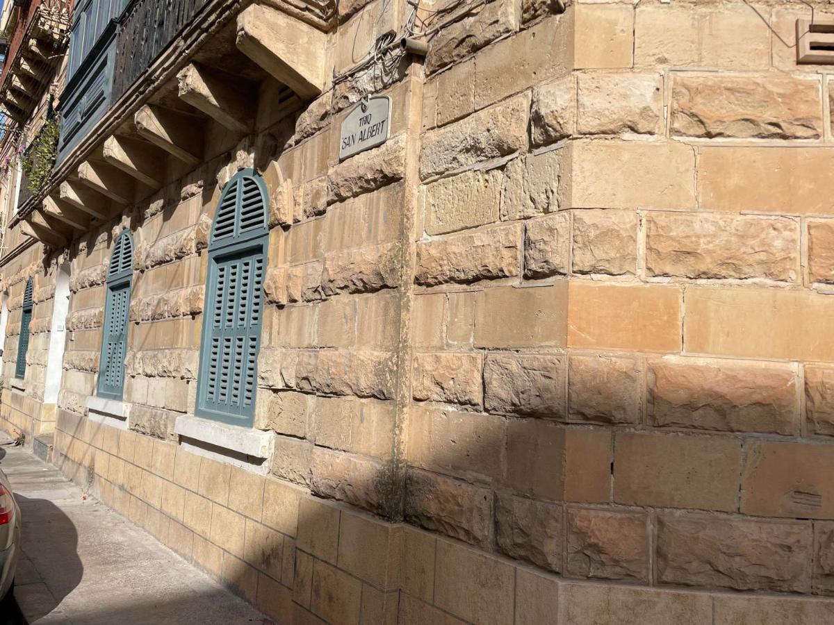 Parisio One Bedroom Maisonette In Σλιέμα Εξωτερικό φωτογραφία